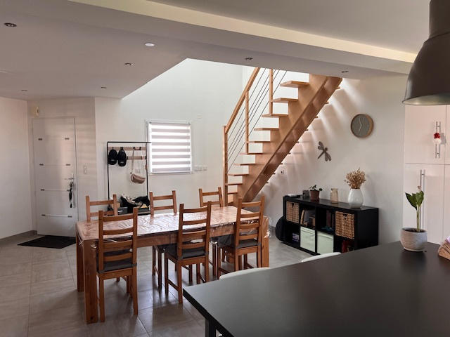 Maison - 147 m² - 7 pièces