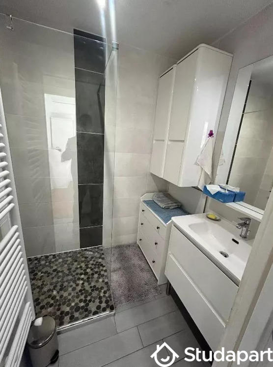 Chambre - 25 m² - 1 pièce