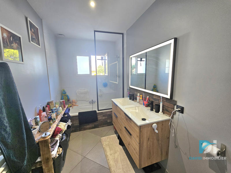 Villa - 105 m² - 4 pièces