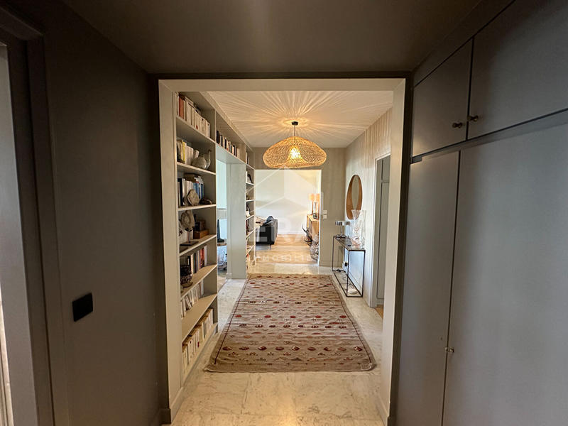 Appartement - 125 m² - 5 pièces