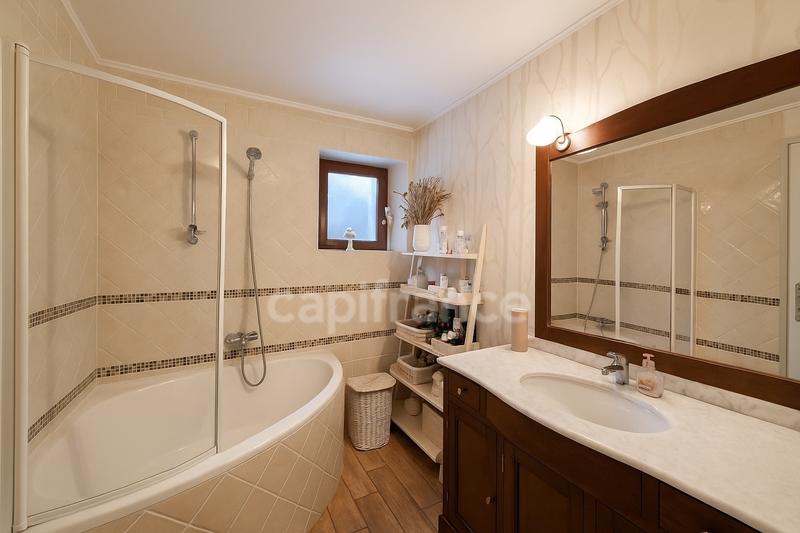 Maison - 107 m² - 4 pièces