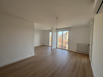 Appartement - 86 m² - 4 pièces