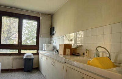 Appartement - 98 m² - 6 pièces