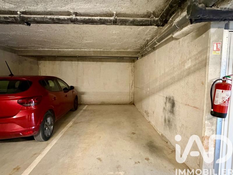 Parking - 13 m²