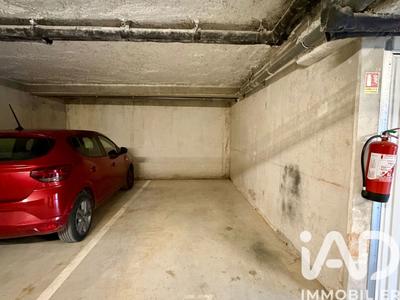 Parking - 13 m²