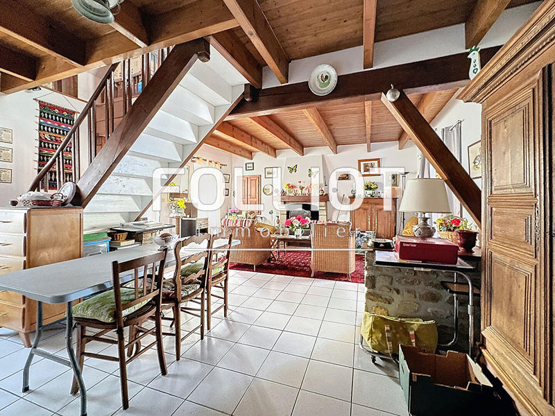 Maison - 135 m² - 7 pièces