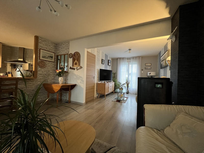 Maison - 88 m² - 6 pièces