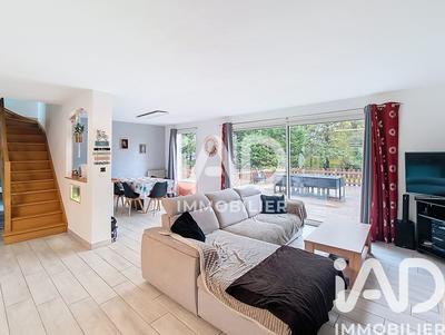 Maison - 167 m² - 7 pièces