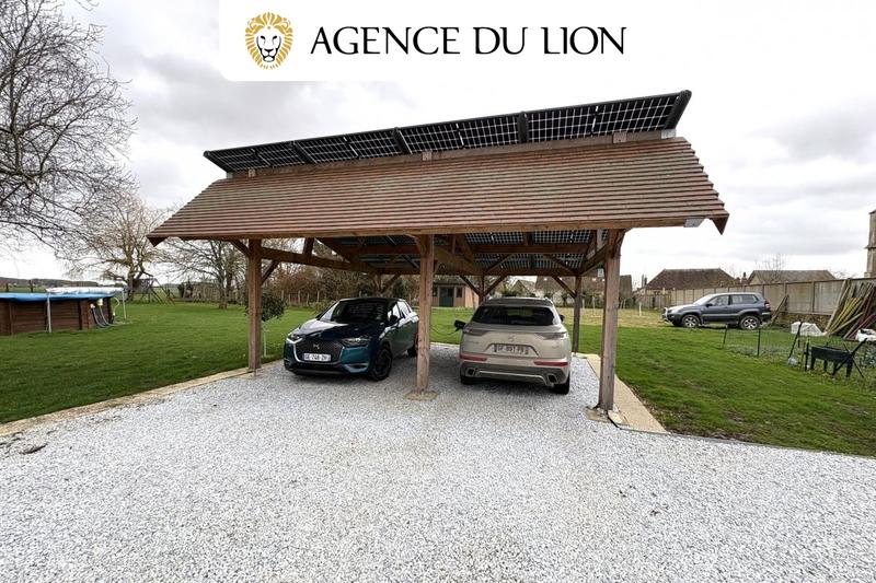 Maison - 201 m² - 9 pièces