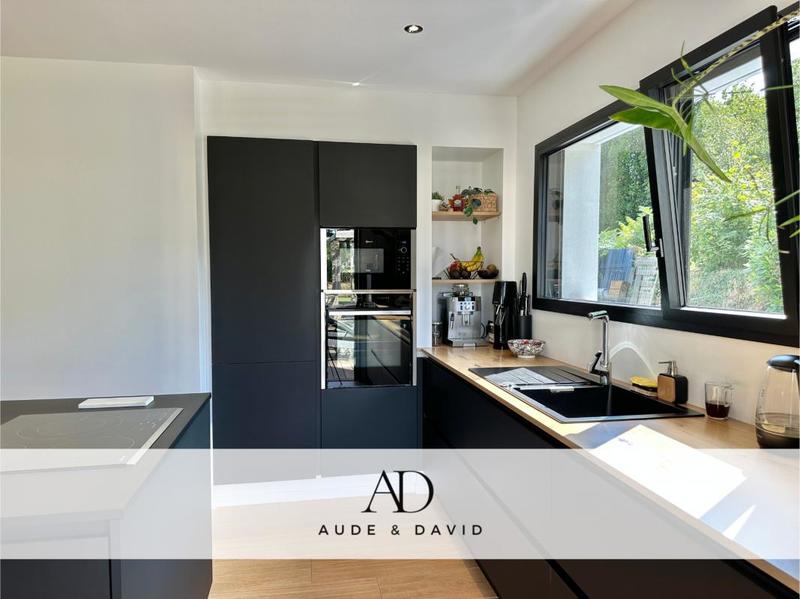 Maison - 137 m² - 7 pièces