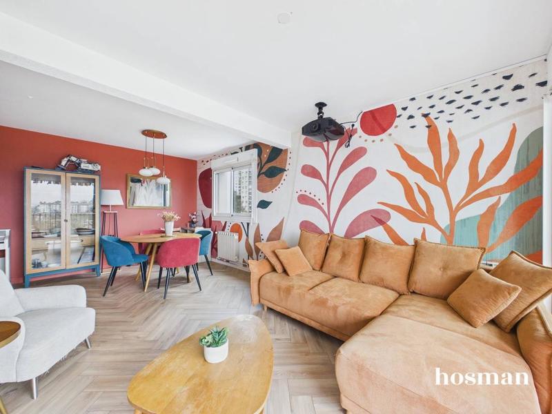 Appartement - 100 m² - 5 pièces