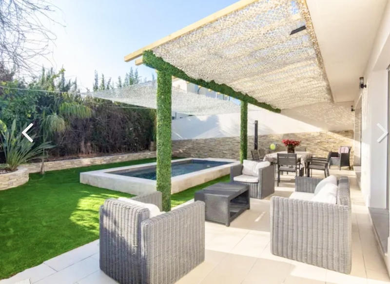 Maison - 200 m² - 6 pièces