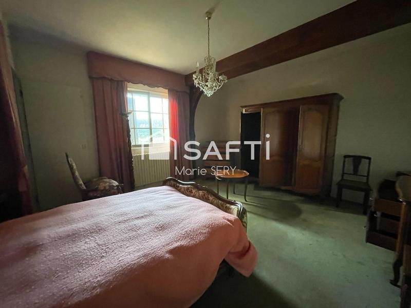 Maison - 218 m² - 8 pièces