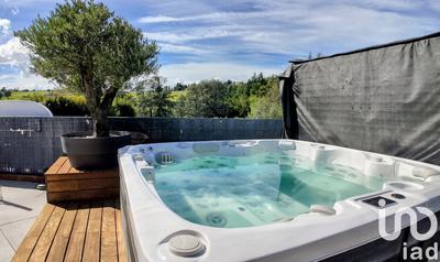 Loft - 139 m² - 5 pièces