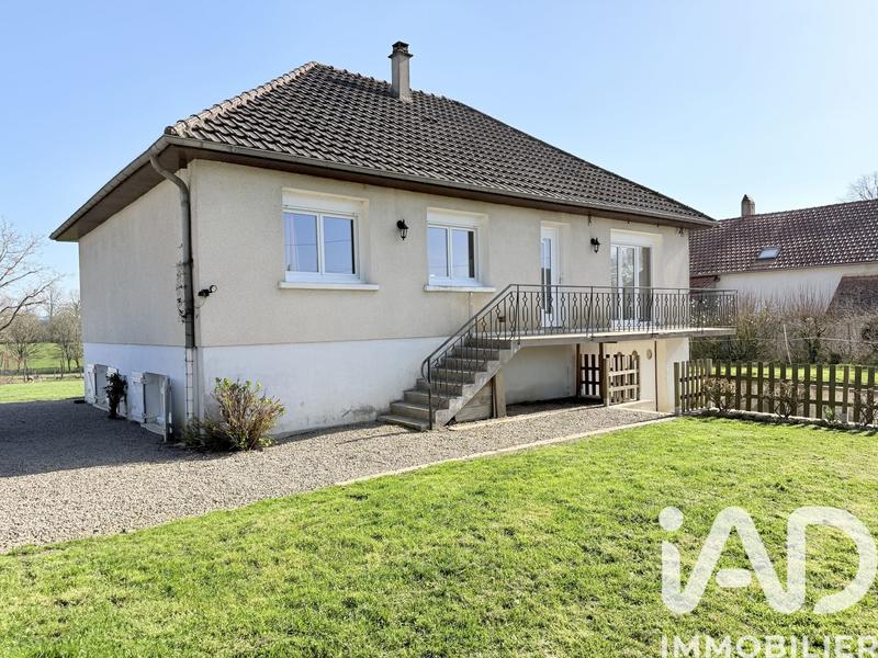 Maison - 150 m² - 8 pièces