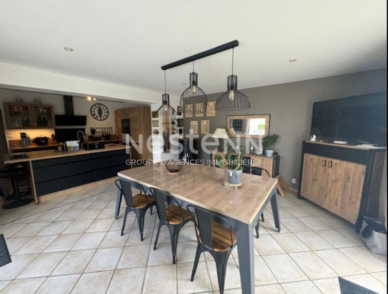 Maison - 150 m² - 6 pièces