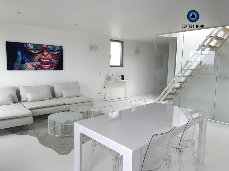 Maison - 90 m² - 4 pièces