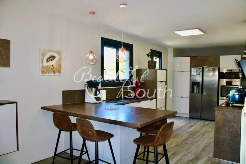 Gîte - 543 m² - 16 pièces