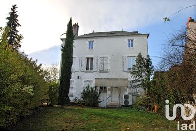 Maison - 435 m² - 15 pièces