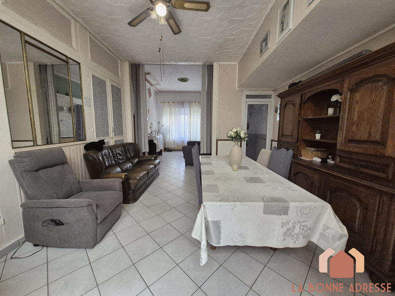 Maison - 159 m² - 7 pièces