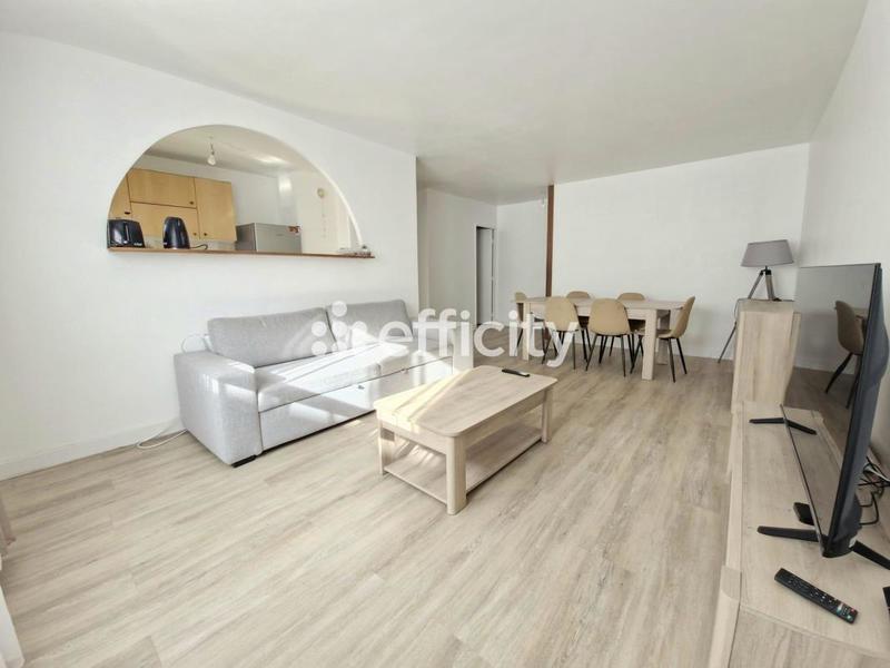 Appartement - 95 m² - 5 pièces
