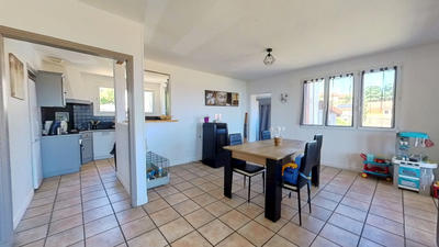 Maison - 98 m² - 5 pièces