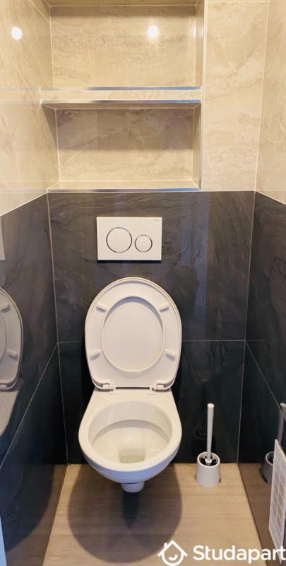 Chambre - 9 m² - 1 pièce