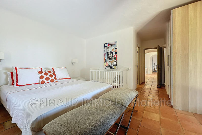 Villa - 185 m² - 6 pièces