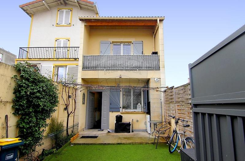 Maison - 85 m² - 4 pièces