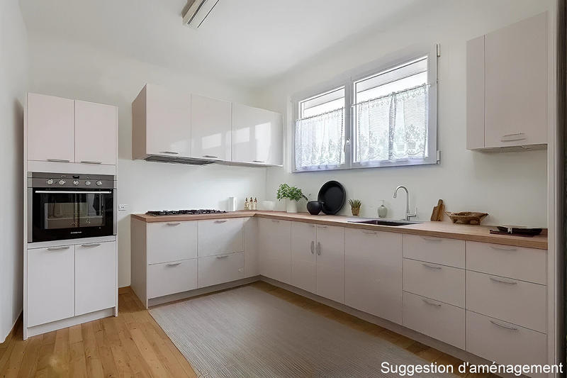 Maison - 81 m² - 5 pièces