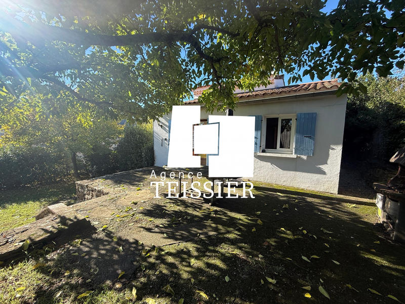 Maison - 74 m² - 6 pièces