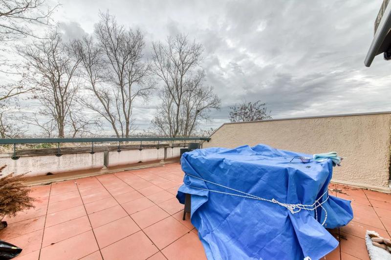 Appartement - 102 m² - 4 pièces