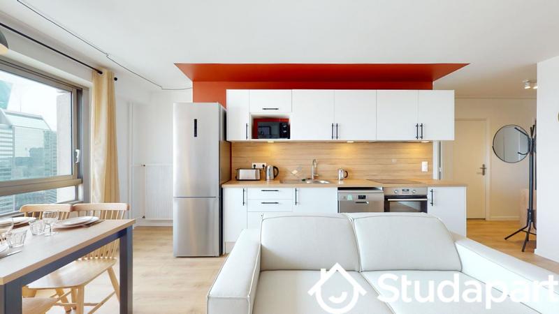 Chambre - 82 m² - 1 pièce