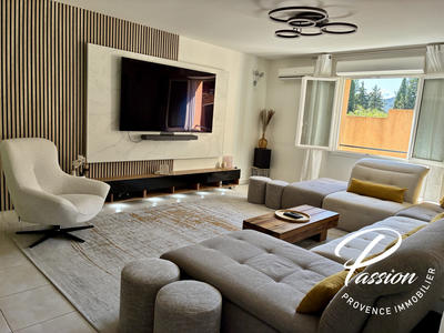 Maison contemporaine - 242 m² - 7 pièces