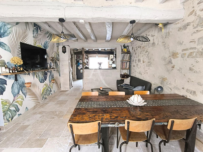 Maison - 96 m² - 5 pièces