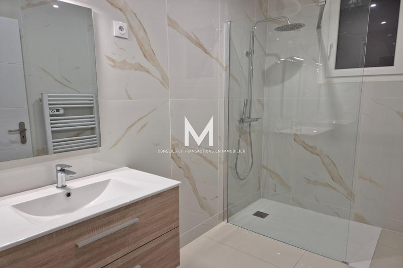 Maison - 190 m² - 6 pièces