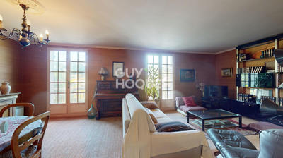 Maison - 193 m² - 10 pièces