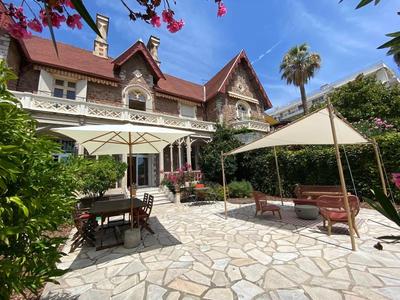 Appartement - 110 m² - 3 pièces