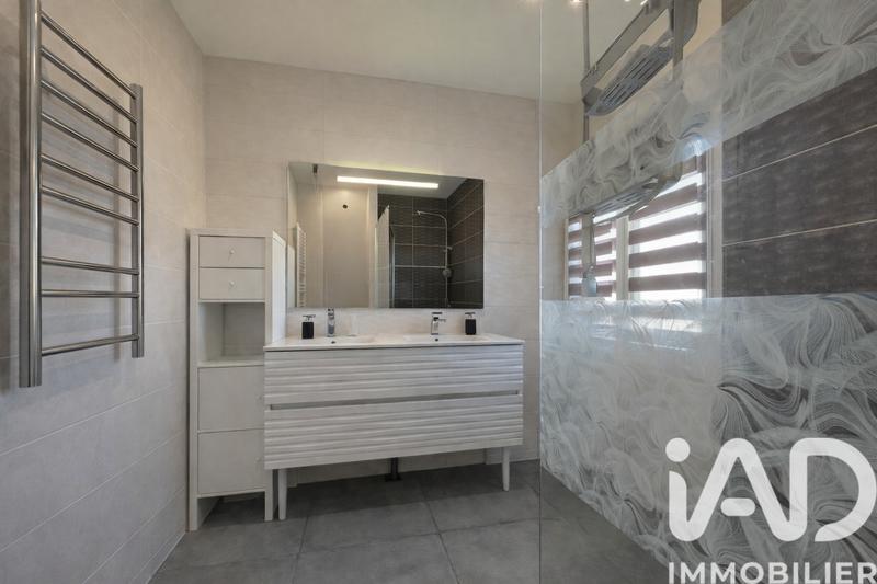 Maison - 123 m² - 4 pièces