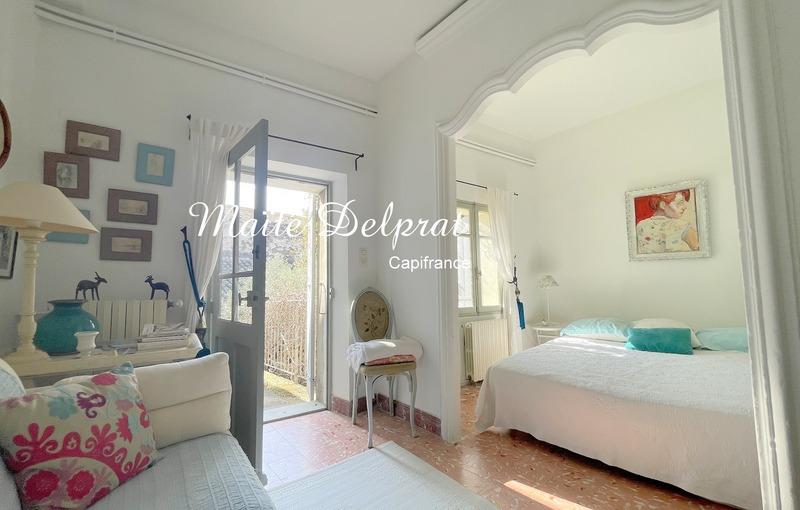 Maison - 262 m² - 9 pièces