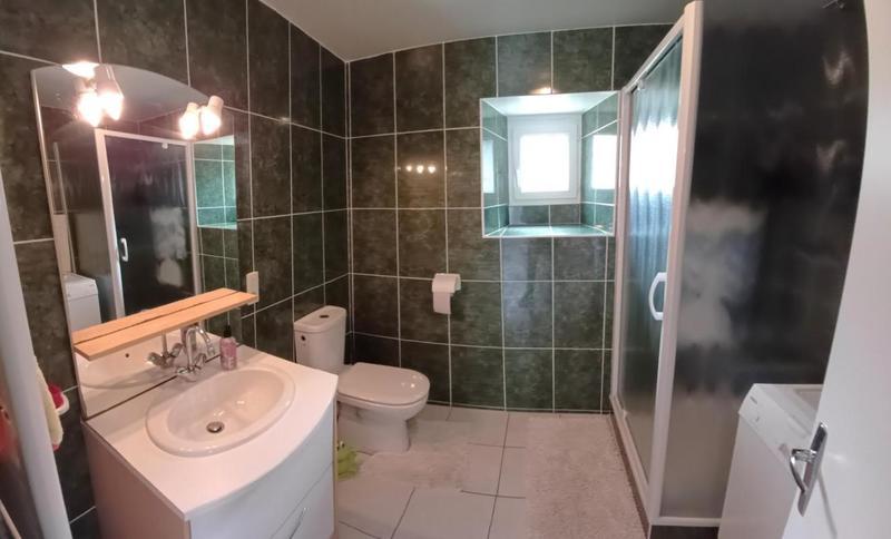 Maison - 158 m² - 9 pièces