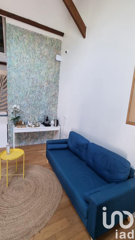 Maison - 329 m² - 10 pièces