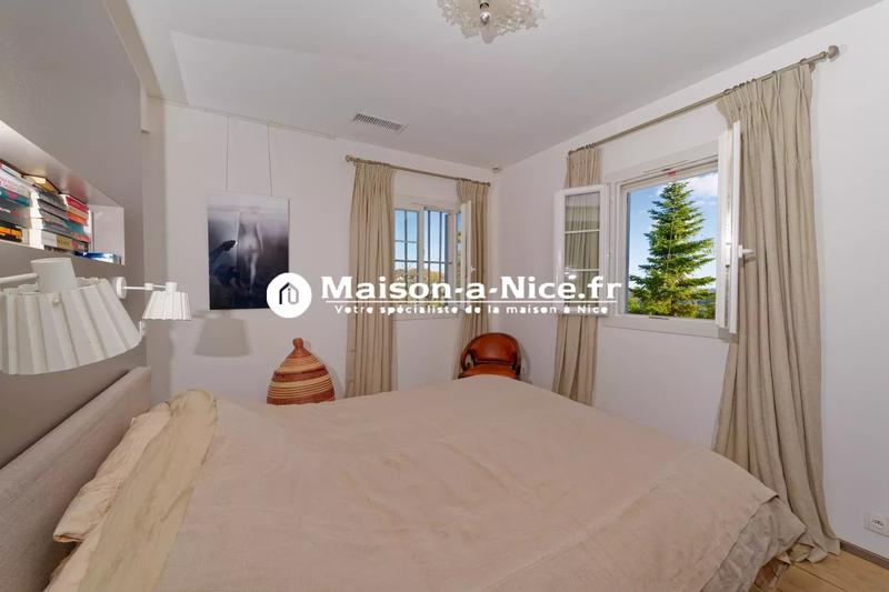 Maison - 142 m² - 5 pièces