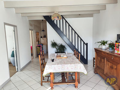 Maison - 122 m² - 6 pièces