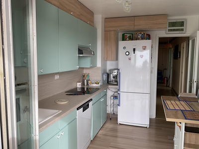 Appartement - 80 m² - 3 pièces