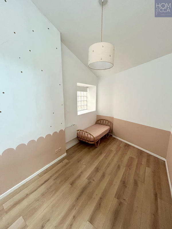 Appartement - 80 m² - 4 pièces