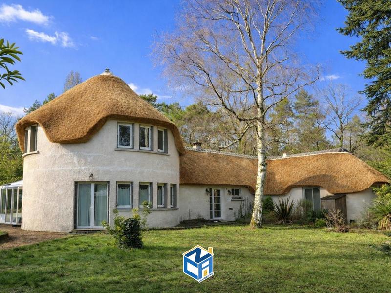 Maison - 253 m² - 10 pièces