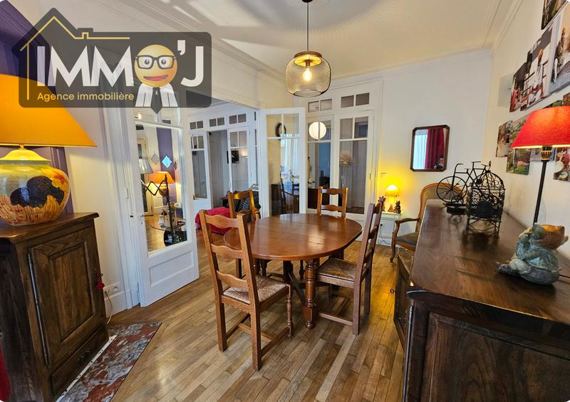 Appartement - 87 m² - 5 pièces