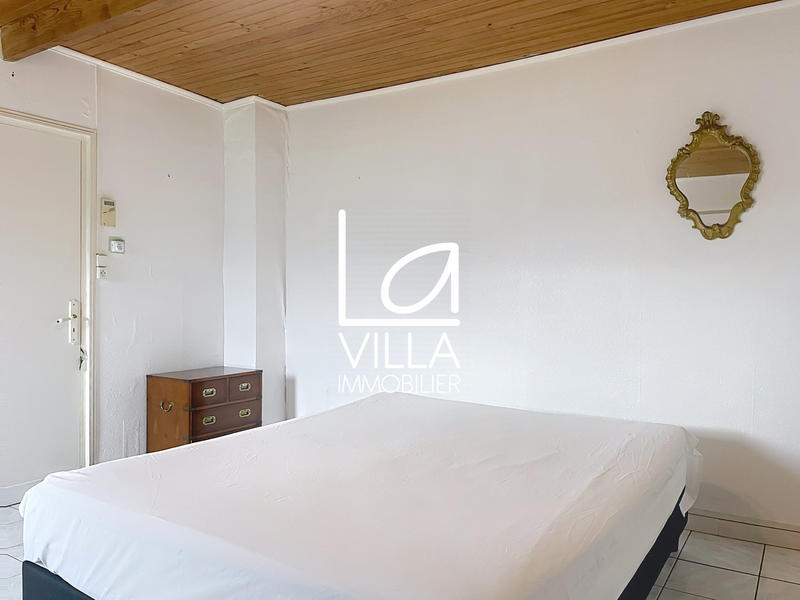 Maison - 210 m² - 7 pièces