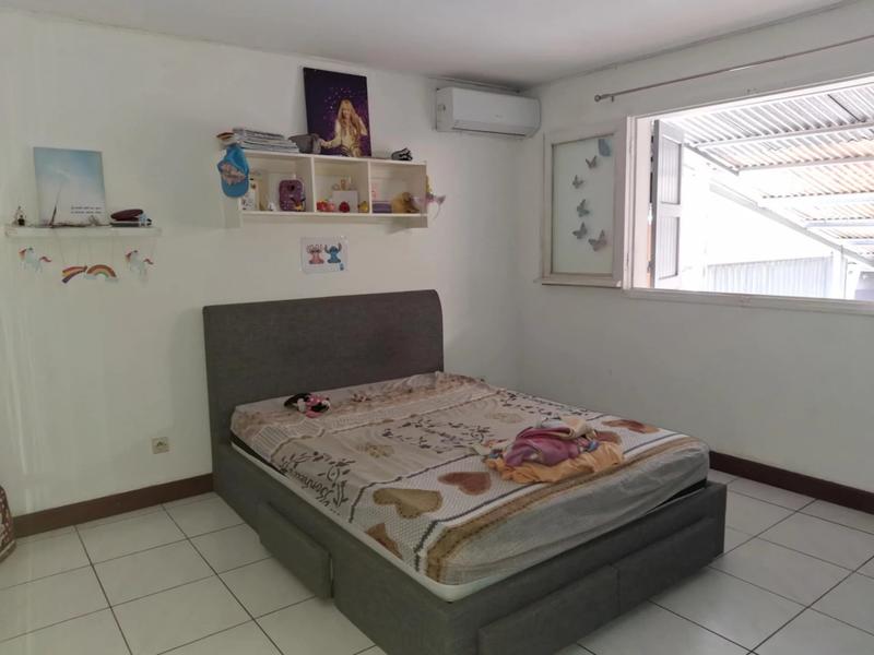 Immeuble - 241 m² - 10 pièces